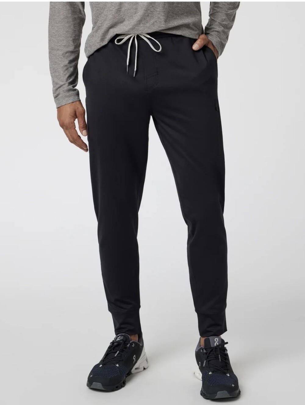 Vuori Sunday Best Black Jogger Pants with Contrast Drawstring Small